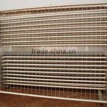 Hot dipped or Electro galvanized Wire Mesh Fence
