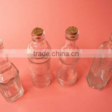 cheap liquid use mini glass cork bottle