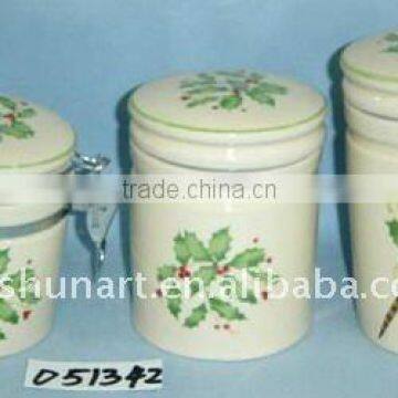 Sealed storage pot