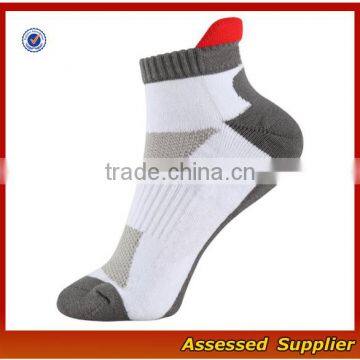 FXS150 High Quality Wholesale Mens Custom Logo Running Sport Socks photo-3