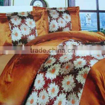 White Flower Printed 100 Polyester Patchwork Comforter Set