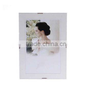 Wholesale frameless 4x6 glass FSC MDF clip snap hanging photo picture frame