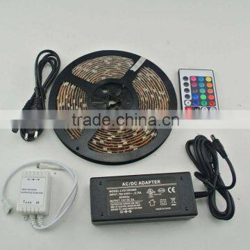 5M/Roll waterproof SMD 5050 battery powered led strip light 150led with IR remote control+power supply