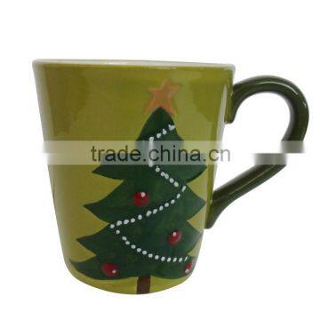 15oz Stoneware mug with Christmas tree design