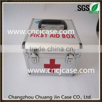 China Factory Price Carrying Medical Paramedic Doctors Silver Aluminum First Aid Kit Box With Blue Dividers photo-3