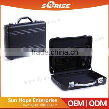 High quality professional plastic hairdresser barber grooming tool case with lock                        
                                                Quality Choice