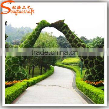 Wholesale garden decorative aritificial plant Penguin topiary sculpture large outdoor decoration topiary sculpture