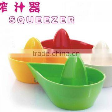 plastic citrus orange lemon squeezers