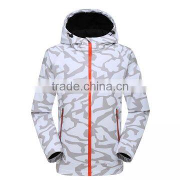 Hot Stylish White Newest Softshell Jackets with Pockets