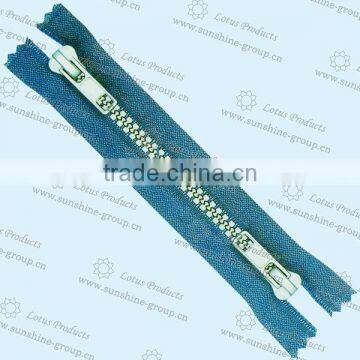Golden Finishing Brass Zipper For Bags photo-5