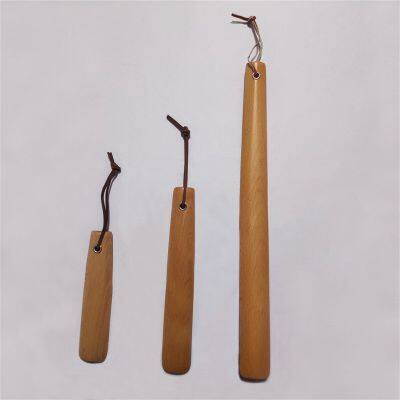 Eco-friendly Handle Beech Shoehorn Wood Customized Logo Hotel Homehold Reusable Shoe Lifter photo-2