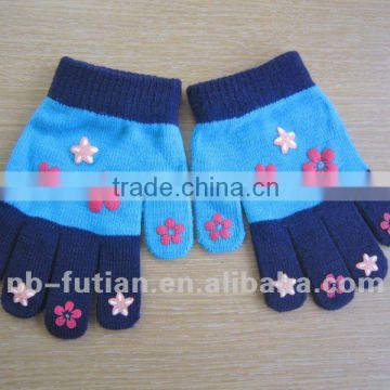 girls rubber print gloves