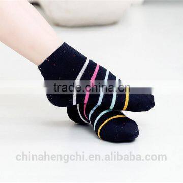 wholesale bright cheap cute colorful stripe boat socks