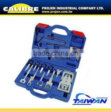 CALIBRE Car Audio Navigation 32PC Radio Removal Tool Set