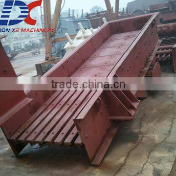 Vibrating feeders