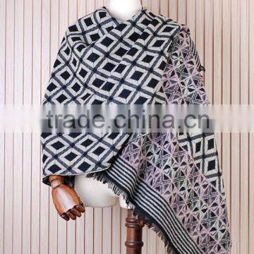 2016 new design ladies knitting long poncho