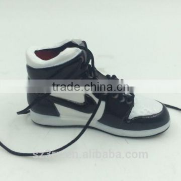 custom air max shoes keychain/plastic jordan shoe keychain in china supplier/pvc 3D jordan key chain for gift