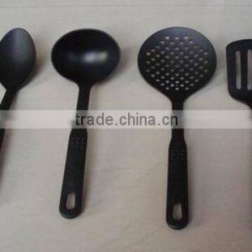 FDA,LFGB Approval Kitchen Equipment Nylon Utensil Manufacturer New Style Colorful Kitchen Tools Nylon Utensil Set