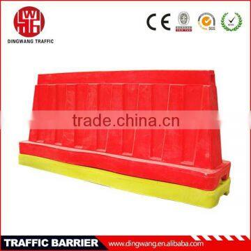 Sand filled or water traffic barriers plastic safety barriers