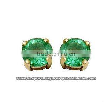 round emerald studs in 18karat yellow gold for women and girls