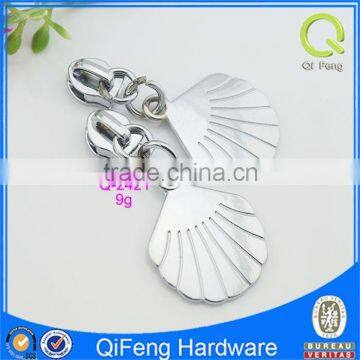 Q-2421 retail metal zipper custom beautiful leaf shape