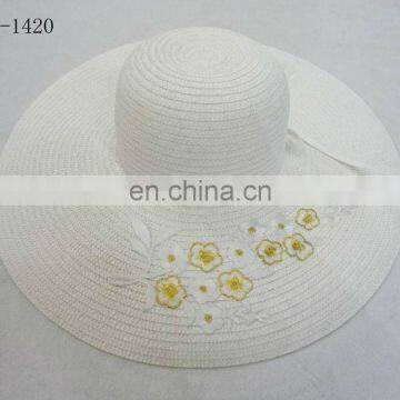 fashion design white wide brim straw hat large brim lady beach hat with flower embroidery