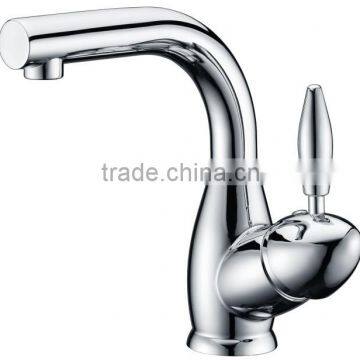 Single Hole Lavatory Faucet with Brass Pop-up