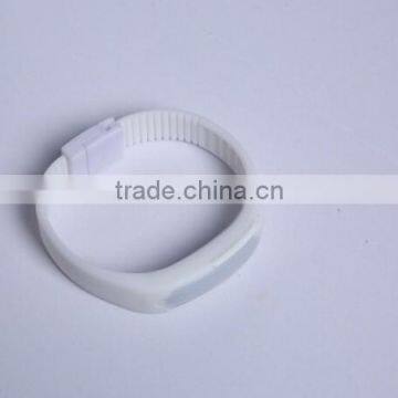 Made in China LED Energy Silicone and Digital Colorful Led Bracelet Watch photo-3