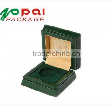 High quality metal gift box the lid with dark green leather