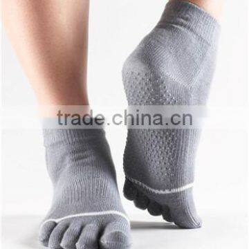 cotton ankle toe anti slip yoga socks for men