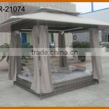 New Design Rattan Gazebo Daybed With Curtain & Roof Afternoon Nap Daybed