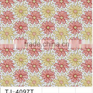 TJ-4907 Transparent Emboossed Tablecloth With Golden & Silver photo-2