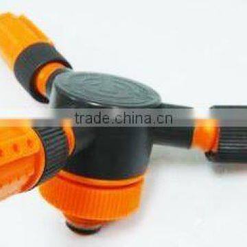 3-Arm Plastic Sprinkler With Heart Shape Base For Lawn photo-3