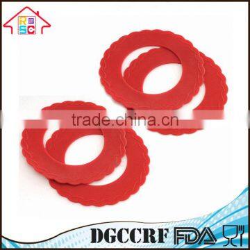 NBRSC Reusable Mini Pie Pan Crust Shields Silicone Cover Set of 4 photo-4