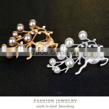 Christmas Pearl Crystal Pin Brooch Reindeer Stag Buck Deer Costume Jewelry Silver/Gold Tone photo-3