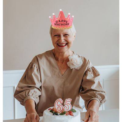 Customized Logo Kids King Tiara Cap Headband Sets Birthday Decoration Flashing LED Light Hats Colorful Princess Crown Party Hat photo-5