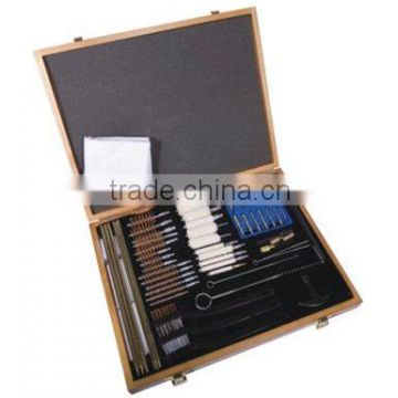 Universal Select 63pc Deluxe Cleaning Kit Aluminum Case