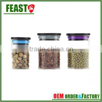 Different sizes glass jam jar with bamboo lid