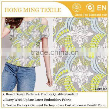 Geometric Colorful Posy Mixed Embroidery Guangzhou Textile Manufacturers Milk Slik ThreadGuipure Lace Fabric Chemical Lace Mesh