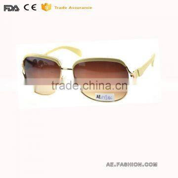 Classic Popular Metal Sunglasses Cheap Eyewear