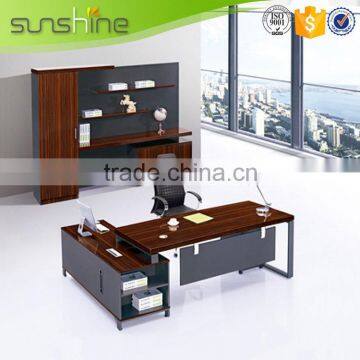 China Fancy Looking Modern Desk Metal Frame Table Wood Furniture Computer Table Design