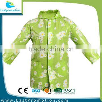 FULL PRINTING RAINCOAT WITH BUTTON