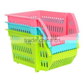 Colorful and Folding Plastic Storage Baskets for Daily Use photo-2