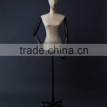 Woods Mannequin photo-4