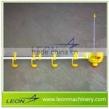 Leon automatic drinking system with ball-type nipple drinker