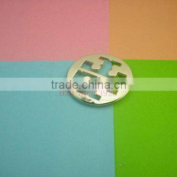 qifeng decoration metal logo f-1034 luggage set