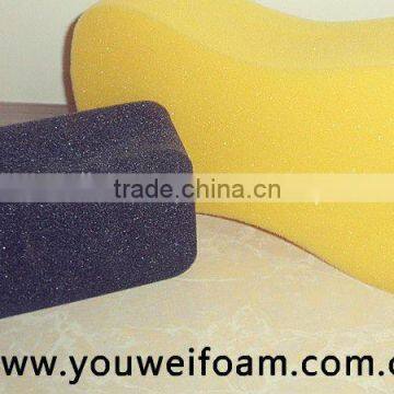 Spray polyurethane foam for cleaning