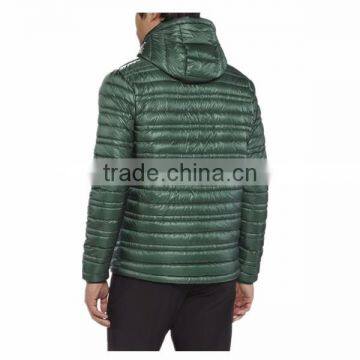 Mens Lightweight Packaway Down Jacket Made Of 20D Nylon Ripstop Fabric photo-5