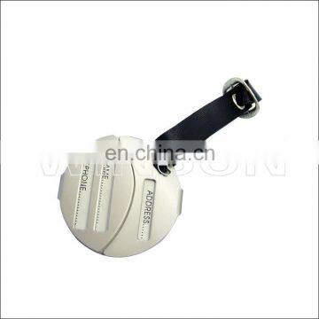 Easy to carry golf luggage tag