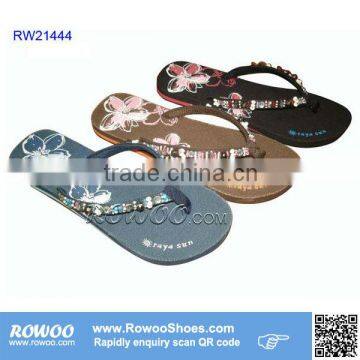 Beaded slippers for women